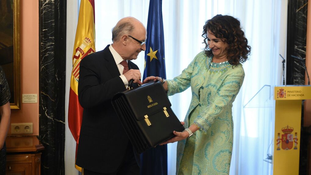 Treasury curbs fines for the report of assets abroad after pressure from Brussels – Modelo 720